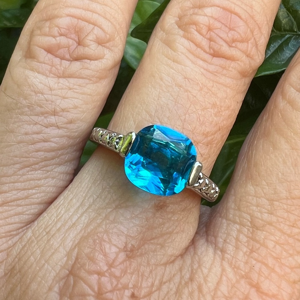 Silver-tone Faux London Blue Topaz Costume Ring 👠